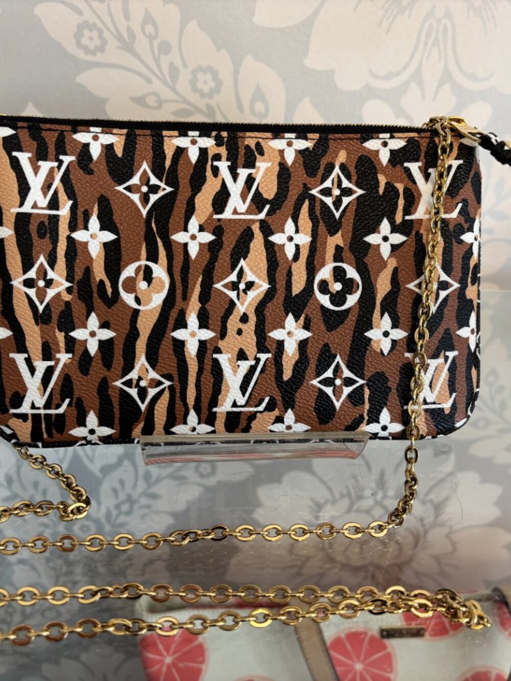 Louis Vuitton Monogram Giant Jungle Pochette Double Zip Black - Picture 2 of 9